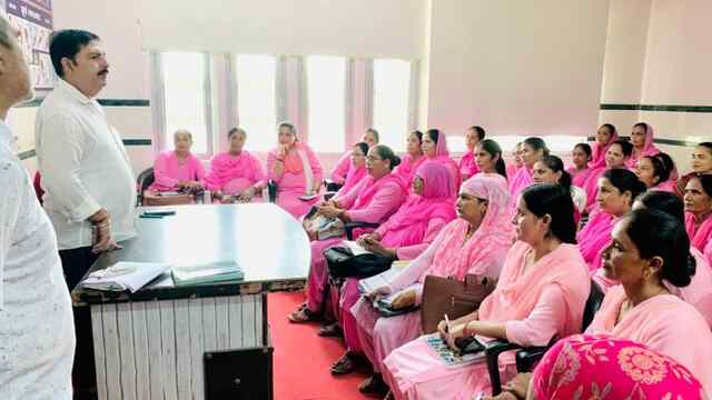 नशा मुक्त ऊना अभियान  के तहत आशा कार्यकर्ताओं का प्रशिक्षण शिविर 