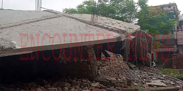 जालंधरः गोपाल नगर में निगम की कार्रवाई, Batra Brothers की निर्माणाधीन बिल्डिंग की ध्वस्त