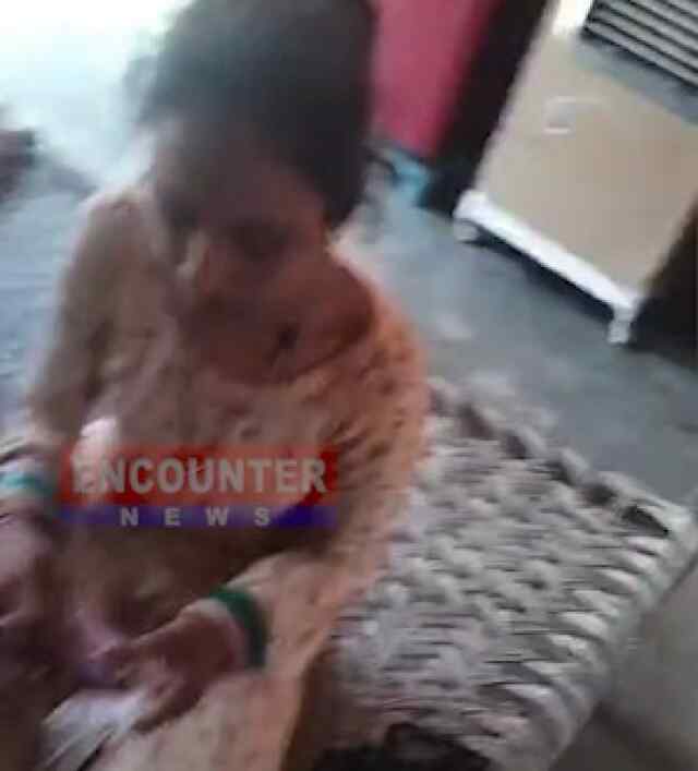 जालंधरः इस इलाके में सरेआम नशा बेच रही महिलाए, वीडियो वायरल