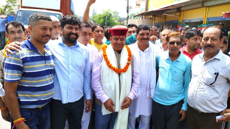 पूर्व केबिनेट मंत्री वीरेंद्र कंवर का बीजेपी प्रदेश उपाध्यक्ष बनने पर ऊना में जोरदार स्वागत