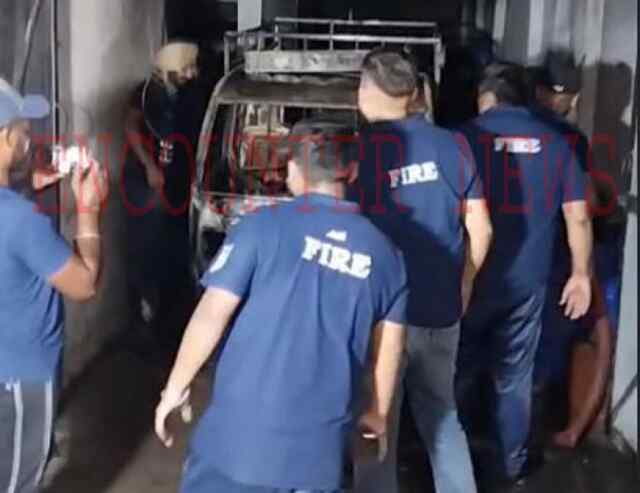 जालंधरः पेंट की फैक्ट्री में लगी भयानक आग, सामान जल राख 