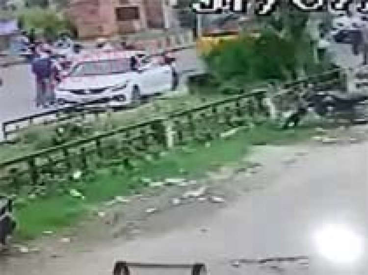 पंजाबः नकाबपोशो ने फिल्मी स्टाइल में रोकी बच्चों से भरी KLM International School की बस, देखें वीडियो
