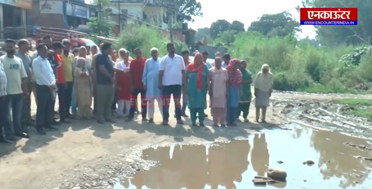 तलवाड़ा में सड़क निर्माण को लेकर गरमाई सियासत, देखें वीडियो
