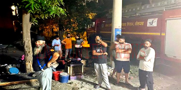 जालंधरः इस इलाके में फैक्ट्री में लगी भीष्ण भयानक आग, मौके पर पहुंची दमकल की 12 गाड़ियां