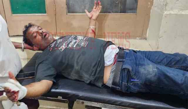 कपूरथलाः तेजधार हथियारों से हमला कर पत्रकार से नगदी और मोबाइल छीनकर लूटेरे फरार, देखें वीडियो