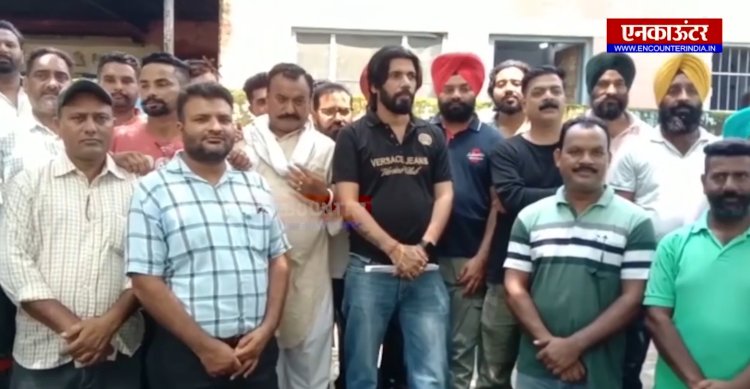 ਪੰਜਾਬ: ਲਗਾਤਾਰ ਹੋ ਰਹੀਆਂ ਚੋਰੀਆ ਤੇਂ ਦੁੱਖੀ ਹੋ ਕੇ ਪਸ਼ਾਸਨ ਤੇਂ ਲਗਾਏ ਆਰੋਪ, ਦੇਖੋਂ ਵੀਡਿਓ