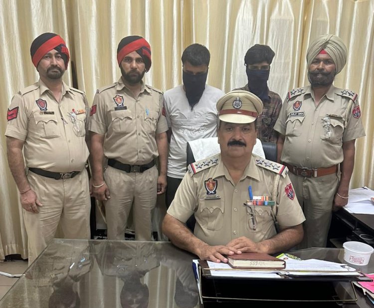 जालंधरः AC मार्केट में पुलिस की रेड, नगदी, लैपटॉप और प्रिंट मशीन सहित 2 गिरफ्तार