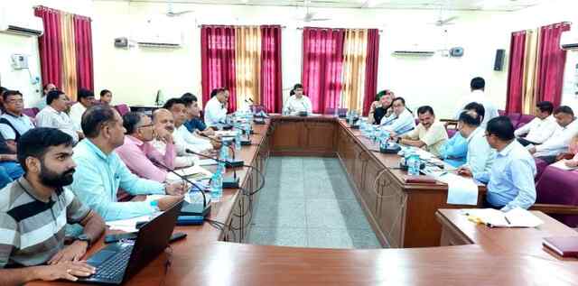 लोक सेवा गारंटी अधिनियम में अधिसूचित राजस्व सेवाओं को समयबद्ध प्रदान करना सुनिश्चित करें राजस्व अधिकारी: राघव शर्मा