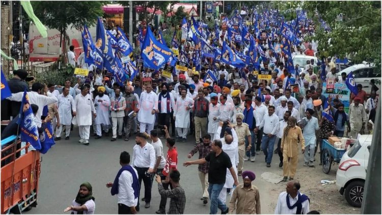 जालंधर: BSP की महापंचायत में सैकड़ों की संख्या में पहुंचे कार्यकर्ता