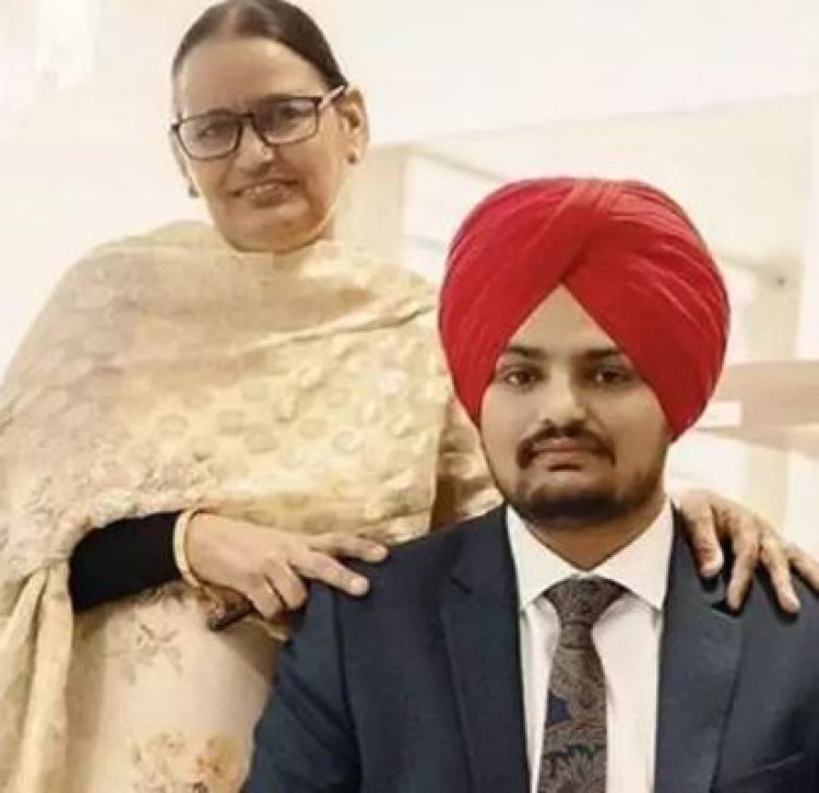 पंजाबः Sidhu Moose Wala की मां की बिगड़ी तबीयत, अस्पताल में भर्ती