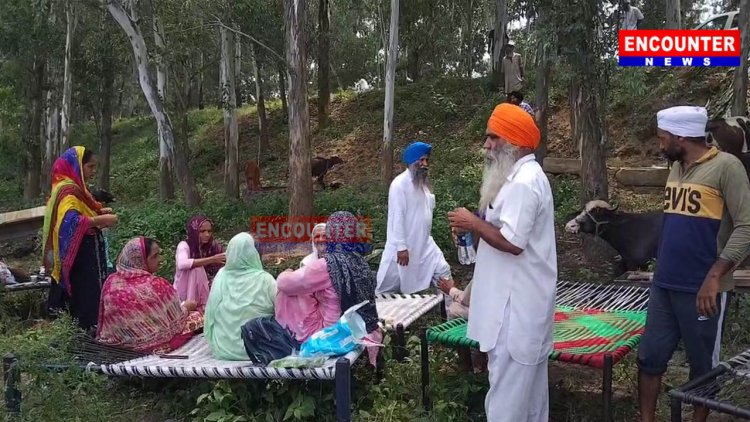 ਪੰਜਾਬ : ਆਪਣੇ ਘਰ ਛੱਡ ਸੜਕਾਂ ਤੇ ਚ ਰਹਿਣ ਨੂੰ ਮਜ਼ਬੂਰ ਹੋਏ ਕਿਸਾਨ, NDRF ਦੀਆ ਟੀਮਾਂ ਕਰ ਰਹੀਆਂ ਮਦਦ, ਦੇਖੋ ਵਿਡਿਓ