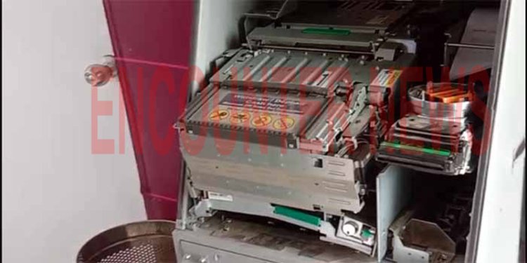 पंजाबः Axis Bank के ATM को चोरों ने तोड़ा, जांच में जुटी पुलिस