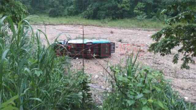दर्दनाक हादसाः यात्रियों से भरी बस पलटने से 7 की मौत