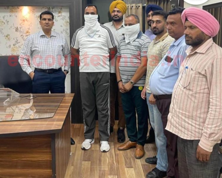 ਹੁਸ਼ਿਆਰਪੁਰ: SHO ਤੇ ASI ਰਿਸ਼ਵਤ ਲੈਂਦੇ ਗਿਰਫਤਾਰ