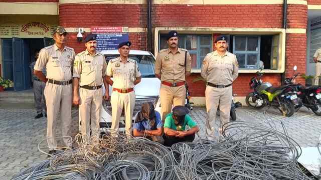 हरोली पुलिस ने क्षेत्र में पोल से बिजली की तारें चोरी करने वाले गिरोह का किया भंडाफोड़