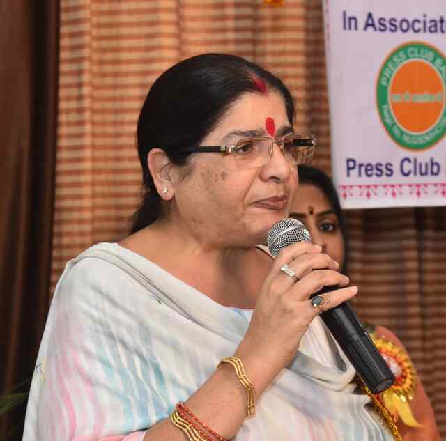 मंझौली से पंजाब होकर चंडीगढ़ जाने वाली सडक़ का मुददा उठाया