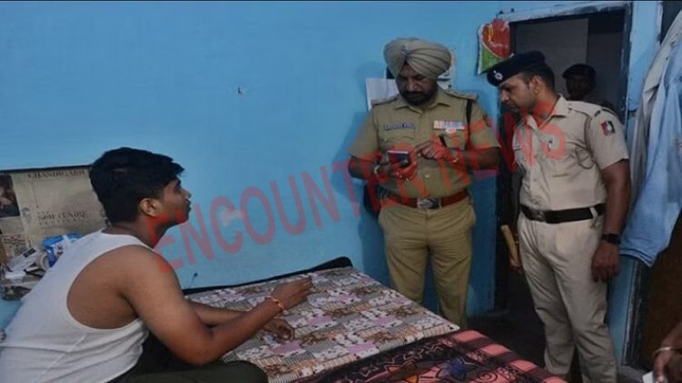 पंजाब यूनिवर्सिटी में सुबह-सुबह पुलिस की छापेमारी, 50 संदिग्ध को किया राउंड अप