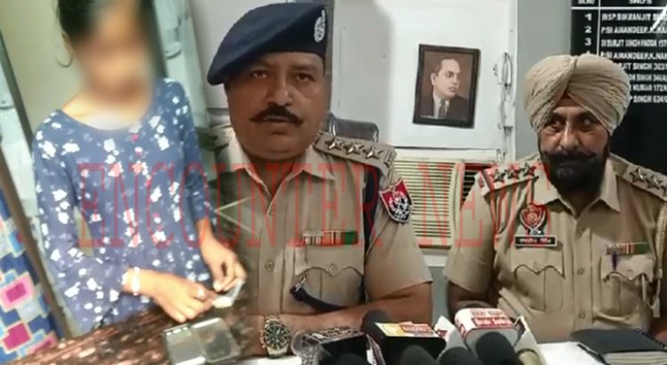 पंजाबः लड़की की नशा बेचने की वीडियो वायरल पर पुलिस ने लिया एक्शन, देखें वीडियो