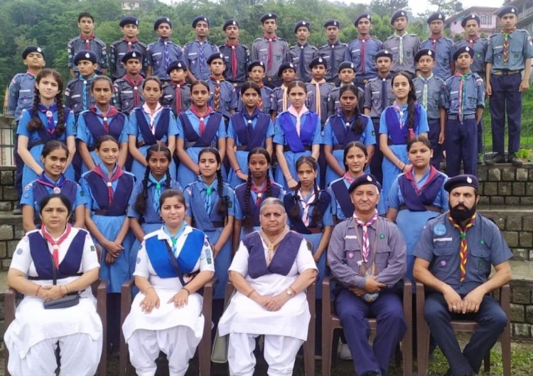 स्काउट एवं गाइड राज्य पुरस्कार में जिला के 18 स्काउट तथा 4 गाइड ने टैस्ट पास किया
