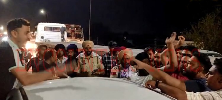 पंजाबः इस रोड़ पर 4 गाड़ियों की भयानक टक्कर