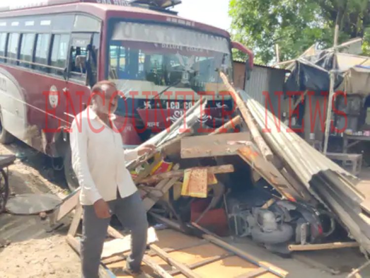 होशियारपुरः दीवार से टकराई बस ने रौंद दिए खोखे