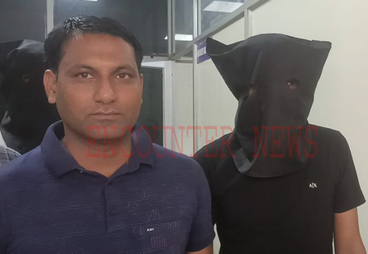 ज्वैलर की दुकान में मिर्ची स्प्रे डालकर लूटने के मामले में आरोपी गिरफ्तार, देखें वीडियो