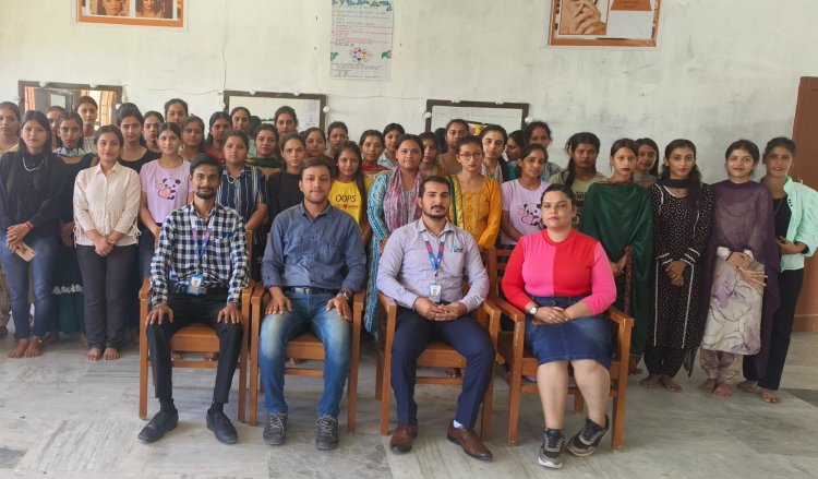 एस बी आई द्वारा वेलनेस स्किल सेंटर में शिविर आयोजित