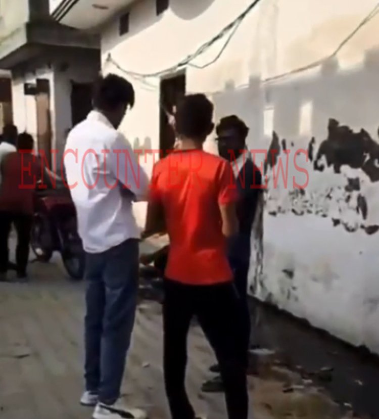 पंजाबः इस इलाके में नशा बिकने की वायरल वीडियो के बाद हरकत में आई पुलिस, देखें वीडियो