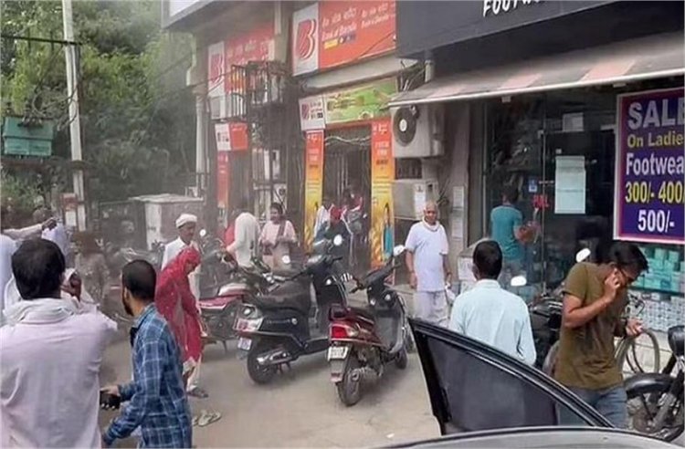 Bank of Baroda में ब्लास्ट, एक घायल