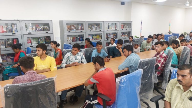 उपायुक्त ने नेशनल कैरियर सेंटर में स्वामी विवेकानंद स्मृति पुस्तकालय का किया शुभारंभ