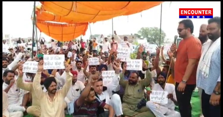 पंजाब : टैक्सी यूनियन ने रोड किया जाम, सरकार से की अपील, देखें वीडियो