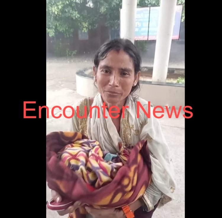 जालंधरः सिविल अस्पताल में हुआ विवाद, आरोप-महिला को सिक्योरिटी गार्ड ने मारे डंडे, देखें Live