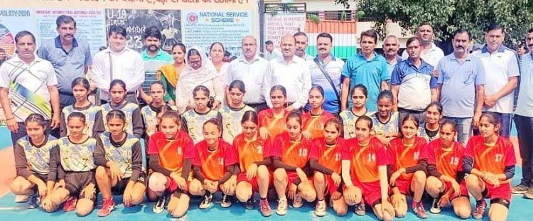 लठियानी स्कूल बॉलीबॉल में खण्ड स्तरीय बना विजेता,धुँधला स्कूल रहा उपविजेता