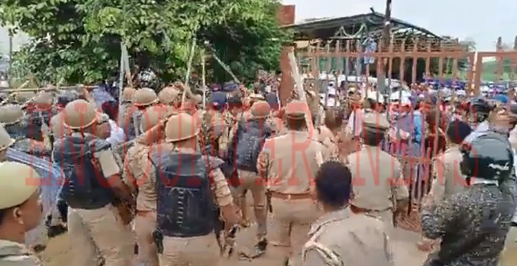 राधास्वामी सत्संगी और पुलिस में हुए टकराव में चले पत्थरबाजी और लाठियां, देखें वीडियो