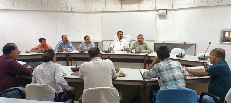 जेसीसी के लिए कर्मचारी नेताओं ने किया आत्ममंथन