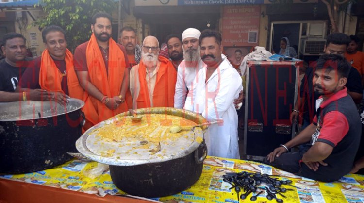 जालंधरः लाडी साईं जी के जन्मोत्सव पर शाह ब्रदर सोसायटी ने लगाया लंगर