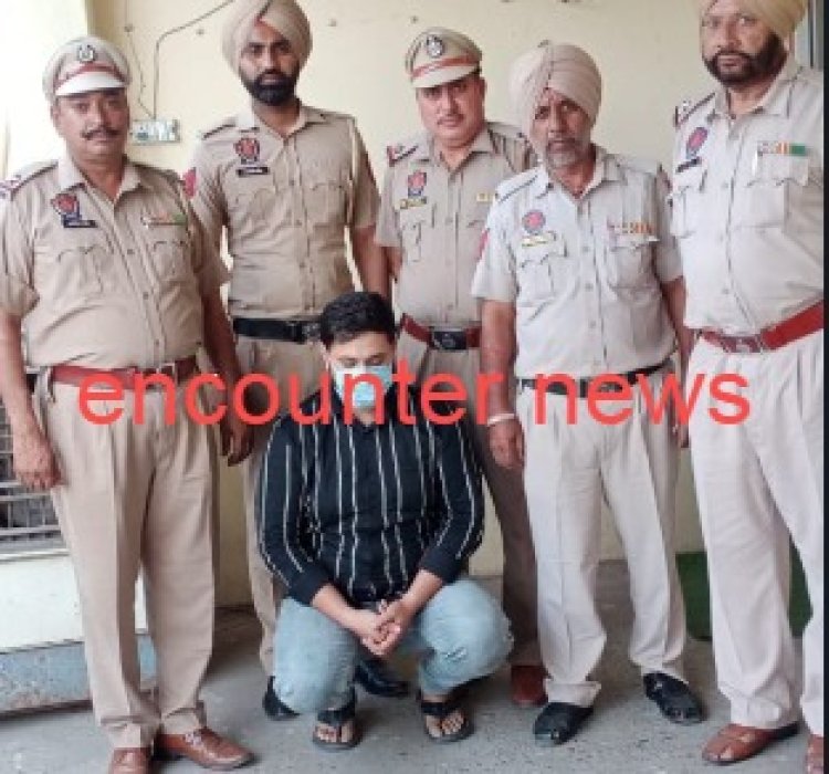 पंजाब : गाड़ी में पेट्रोल भरवाकर भागा चालक, पिस्टल व कारतूस सहित गिरफ्तार, देखें वीडियो