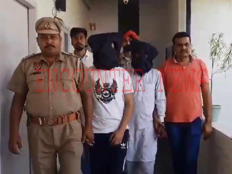 पंजाबः 1.405 किलो हेरोइन सहित कार सवार 2 व्यक्ति गिरफ्तार, देखें वीडियो