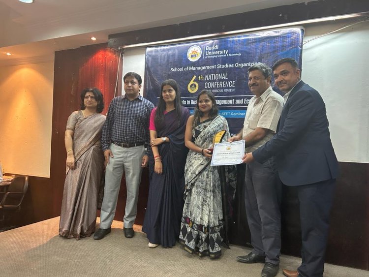 हरीश शर्मा ने बददी विवि में छात्रों को बताए बिजनेस के उपयोगी टिप्स