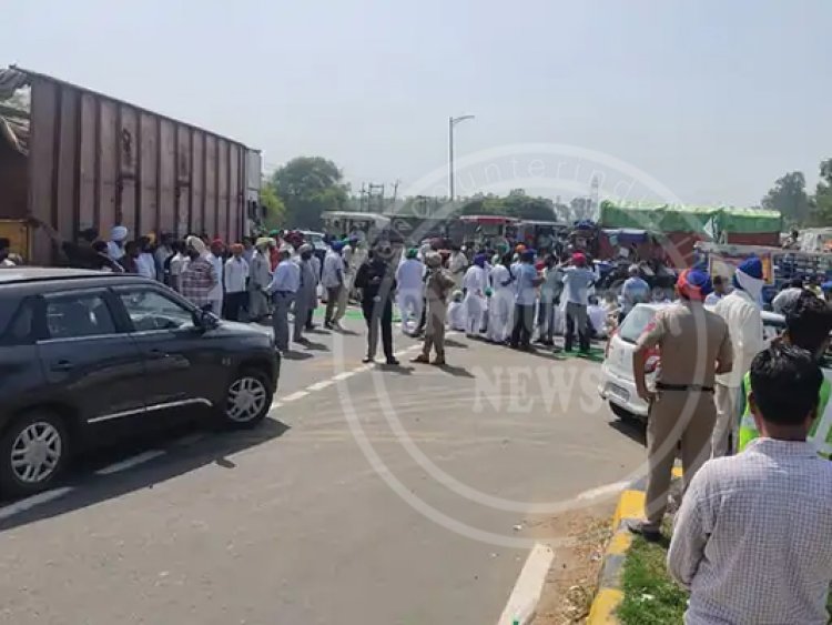पंजाबः किसानों ने नेशनल हाइवे किया जाम, लगी लंबी कतारें