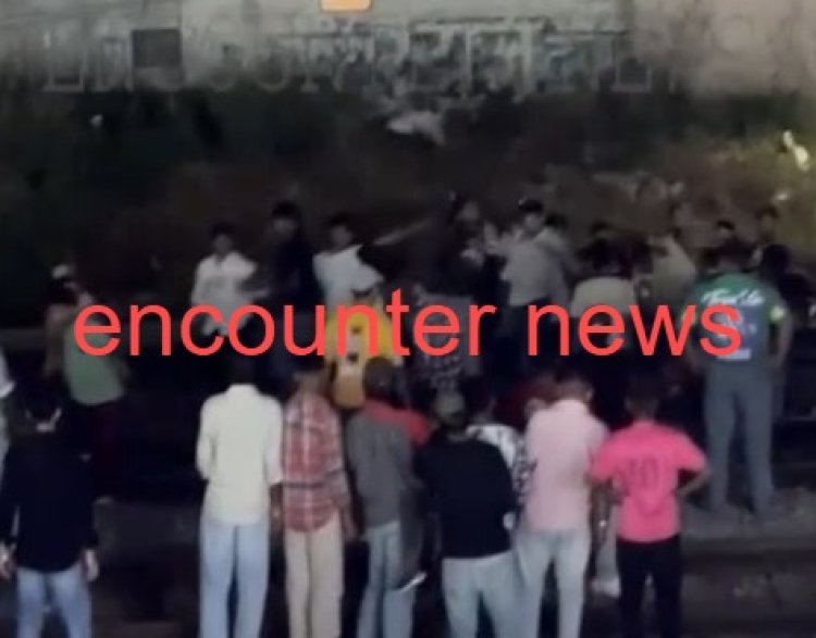 जालंधरः रेलवे लाइन पर दो पक्षों में हुई झड़प, वीडियो वायरल