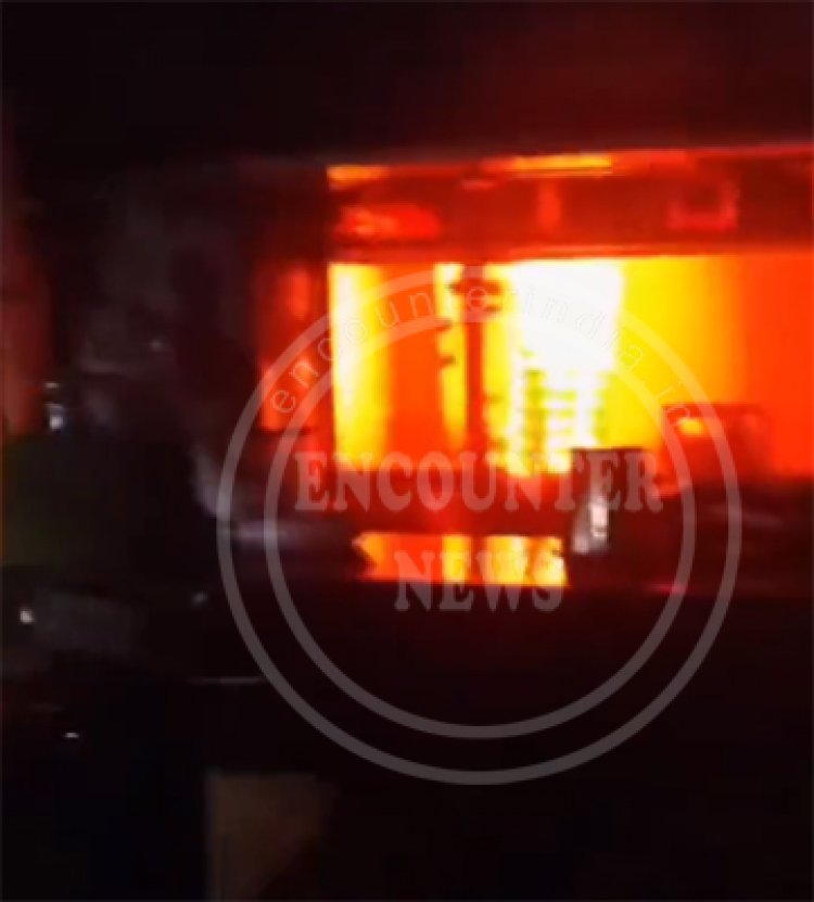 Night Club में आग लगने से 13 की मौ’त, देखें वीडियो