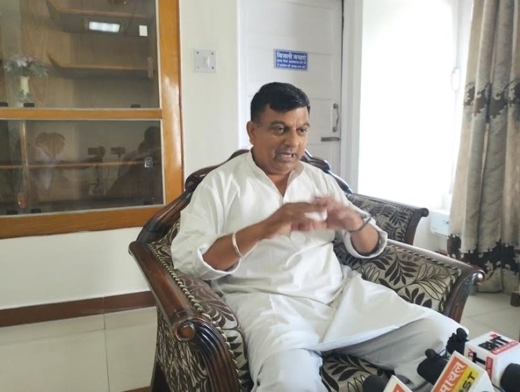 गोडसे की पूजा करने वालों के लिए महात्मा गांधी कब पूजनीय हो गए: डॉ विजय डोगरा