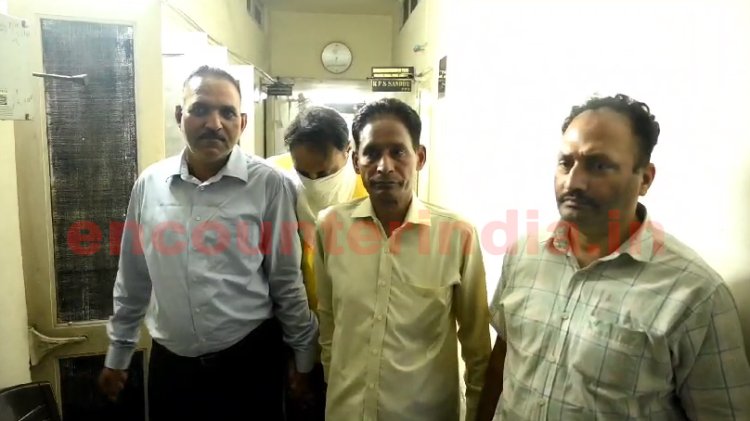 पंजाब: 20 हजार रुपए रिश्वत लेते सब इंस्पेक्टर गिरफ्तार, देखें वीडियो