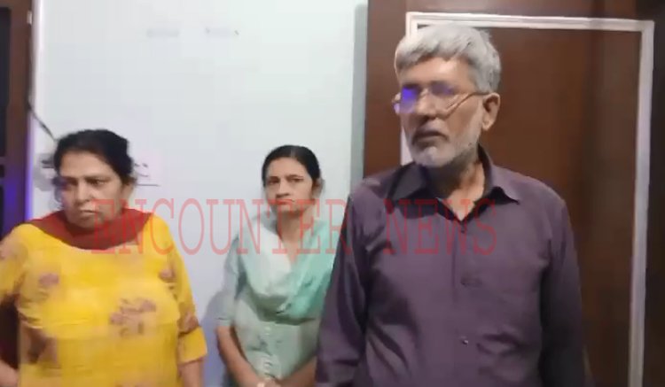 जालंधरः घर से गहने, डॉलर और नगदी लेकर चोर हुए फरार, देखें वीडियो