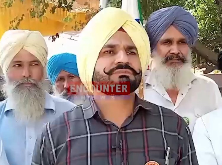 पंजाबः टेंपो यूनियन के हक में उतरे किसान, DC दफ्तर के बाहर लगाया धरना, देखें वीडियो