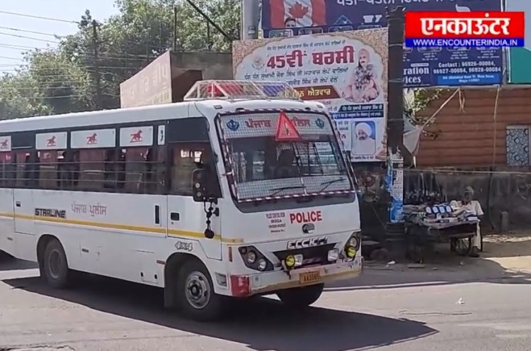 पंजाबः DSP की अगुवाई ने निकाला गया फ्लैग मार्च, देखें वीडियो