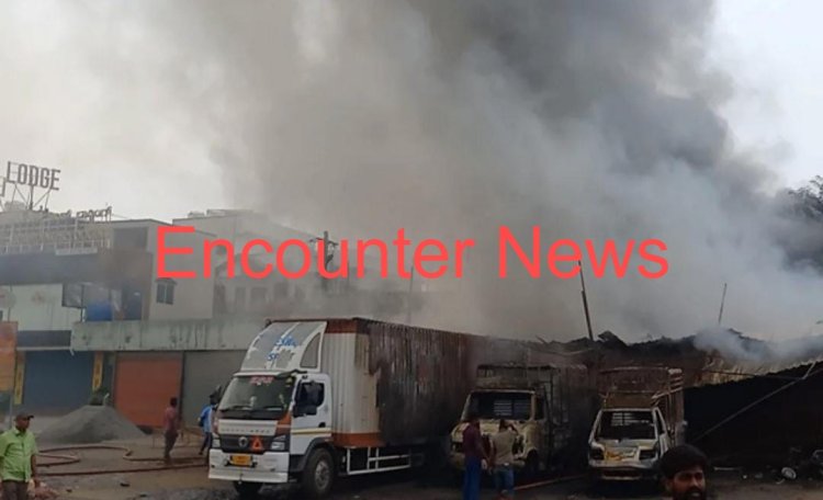 पटाखे की दुकान में आग लगने से 12 की मौ’त