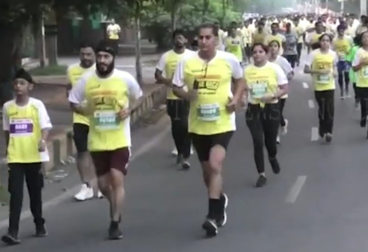 जालंधर में करवाई गई  हाफ मैराथन, देखें वीडियो