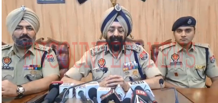 पंजाबः 4 दिनों में पुलिस ने सुलझाई ज्वैलर्स लूट की गुत्थी, आरोपियों को किया गिरफ्तार, देखें वीडियो